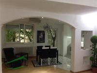 Se izdava namesten stan vo Skopje, Debar Maalo so povrshina od 75 m2.
 Ekstra: Centralno Parno, Renoviran, Parking.
 Cena: 450 EUR